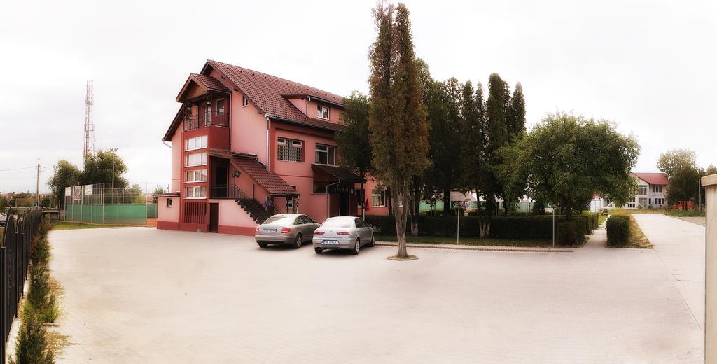 Hotel Pamira Sibiu Exteriör bild