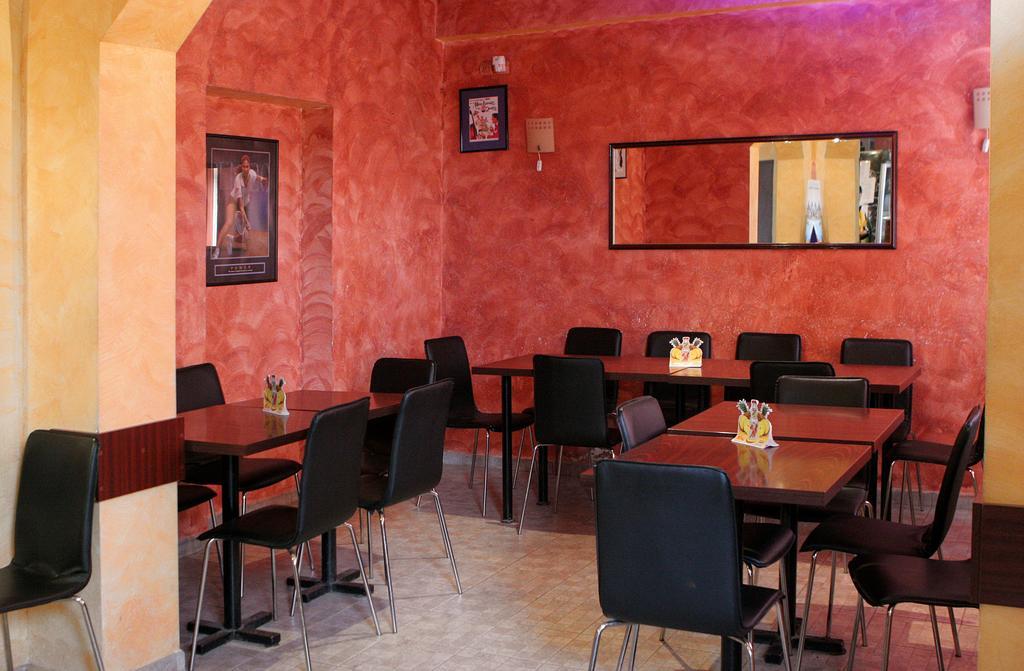 Hotel Pamira Sibiu Exteriör bild