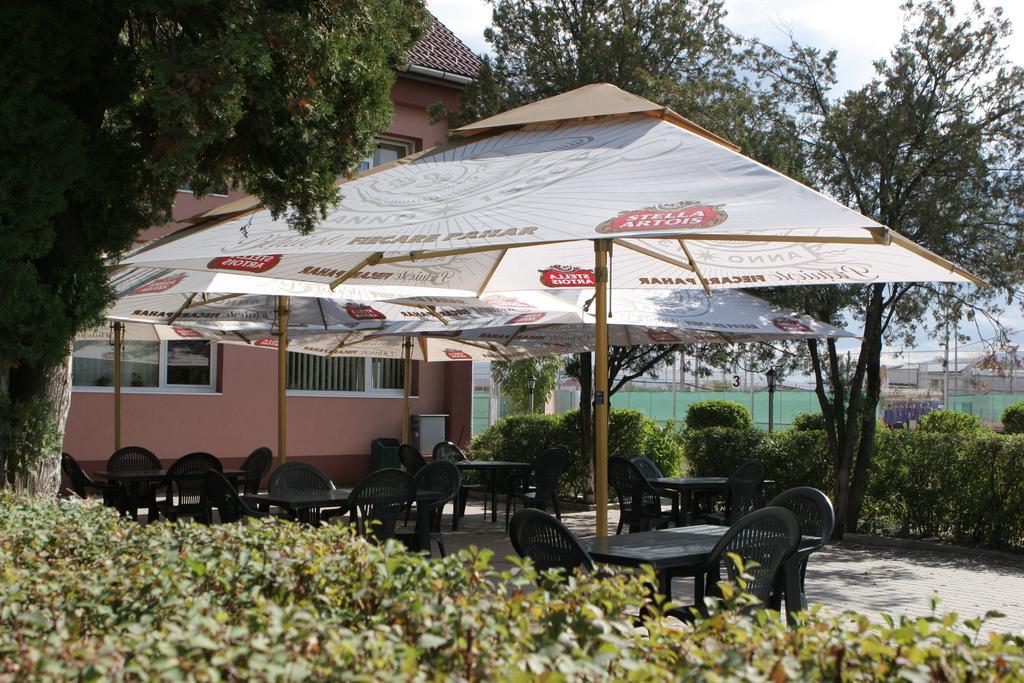 Hotel Pamira Sibiu Exteriör bild